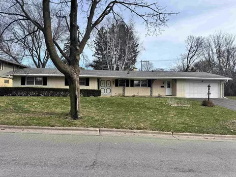 4802 Sherwood Rd, Madison, WI 53711