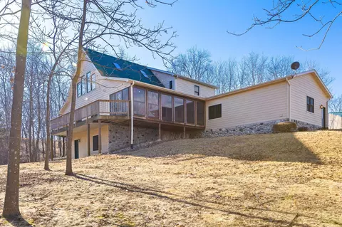 w8834 County Road G, Wonewoc, WI 53968