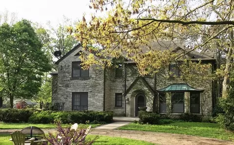 1102 Merrill Springs Rd, Madison, WI 53705