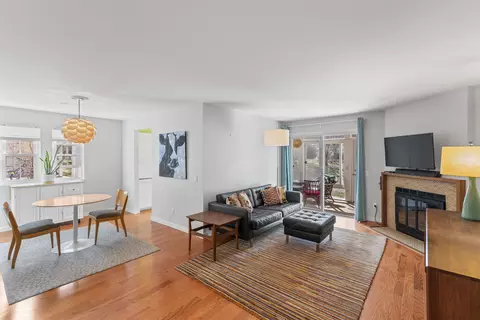 204 S High Point Rd, Madison, WI 53717