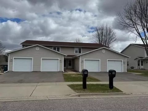 1312 Silver Dr, Baraboo, WI 53913