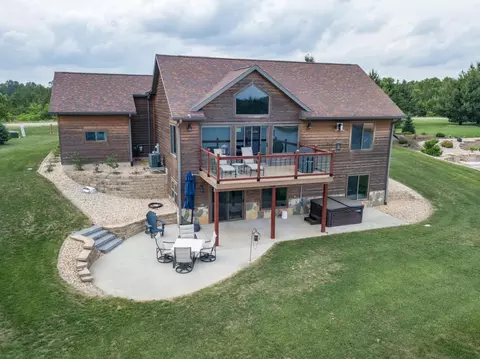 w5677 North Stone Gate Drive, New Lisbon, WI 53950