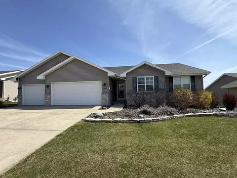 4960 Overlook Dr, Milton, WI 53563