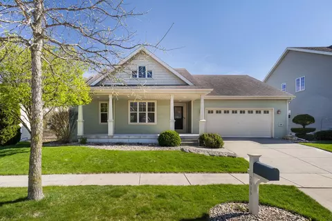 7909 Oak View Dr, Madison, WI 53719