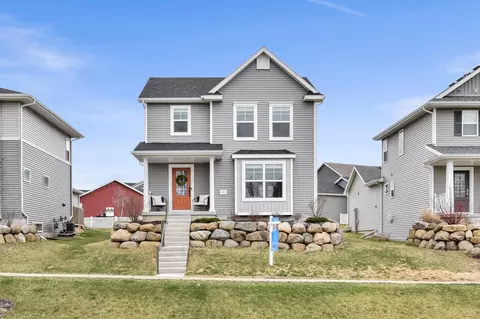 307 N Division St, Waunakee, WI 53597