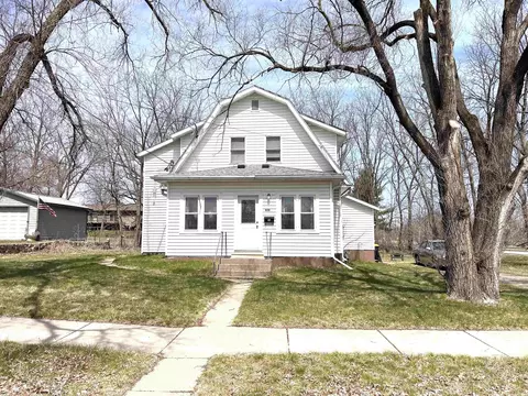 428 E Brownell St, Tomah, WI 54660