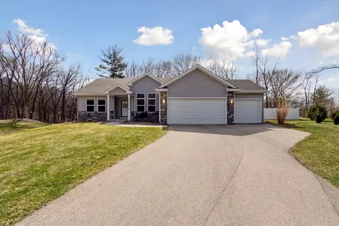11102 N Mason Dr, Edgerton, WI 53534