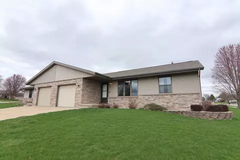 204 Winesap Ct, Janesville, WI 53548