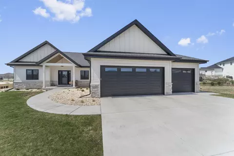 6245 Ronald Reagan Dr, Deforest, WI 53532