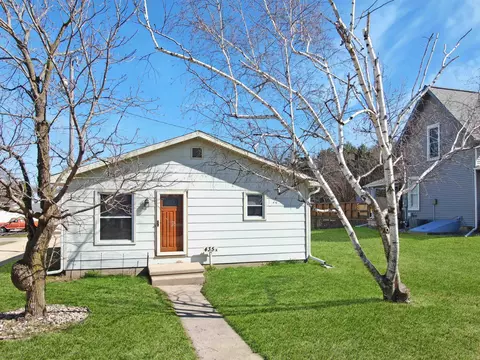 435 A Division St, Union Center, WI 53962