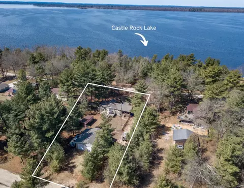 2194 Market St, Friendship, WI 53934