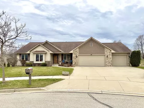 301 Webster Pl, West Bend, WI 53095