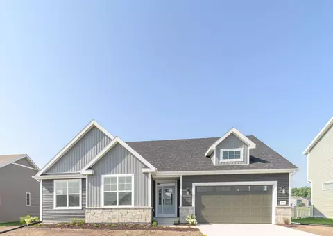 5627 Golden Dusk Pkwy, Madison, WI 53718