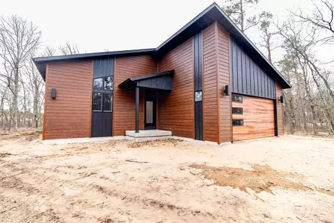 1505 Locust Trl, Nekoosa, WI 54457