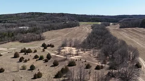 n2226 County Road J, Lodi, WI 53555