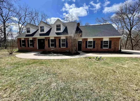 3441 W Forest Ln, Janesville, WI 53545