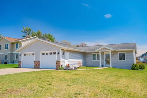 417 State St, Mazomanie, WI 53560