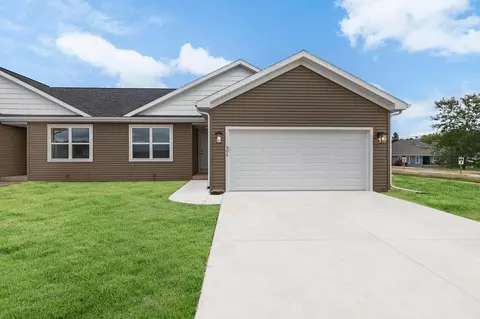 300 Lilac Ln, Stoughton, WI 53589