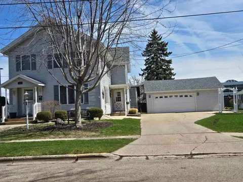 121 Spaulding Ave, Ripon, WI 54971