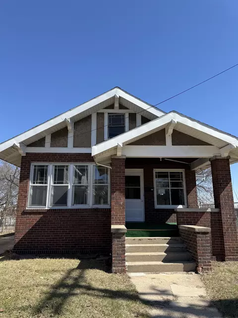 623 Gaston Dr, Beloit, WI 53511
