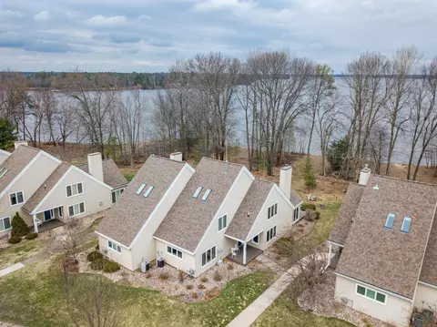 n7821 Lake View Court #15, New Lisbon, WI 53950