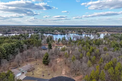 369 Epson Ct, Nekoosa, WI 54457