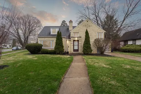 922 N Garfield Ave, Janesville, WI 53545