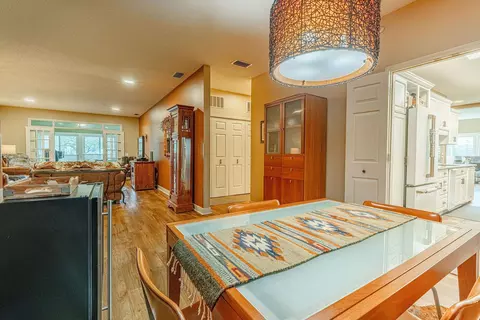 1612 S Golf Gln #A, Madison, WI 53704