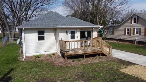 611 Grove St, Mauston, WI 53948