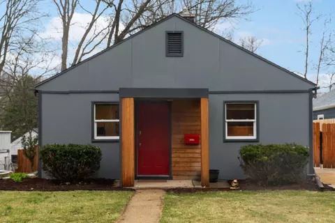 2938 Bluff St, Madison, WI 53705