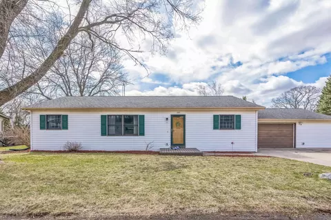 100 E 4th St, Cambria, WI 53923