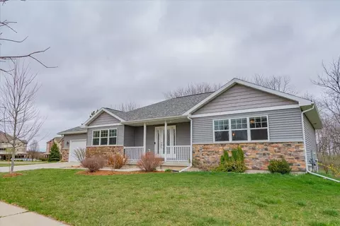 1905 Hawks Ridge Dr, Verona, WI 53593