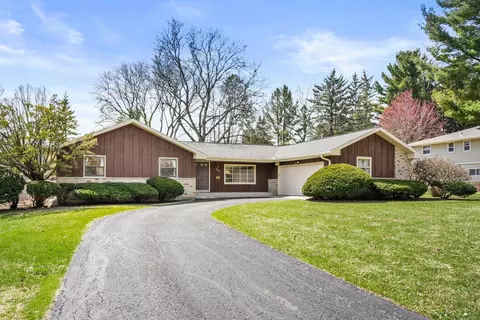 5209 Dorsett Dr, Madison, WI 53711