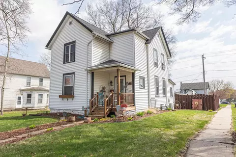 300 N Main St, Cuba City, WI 53807