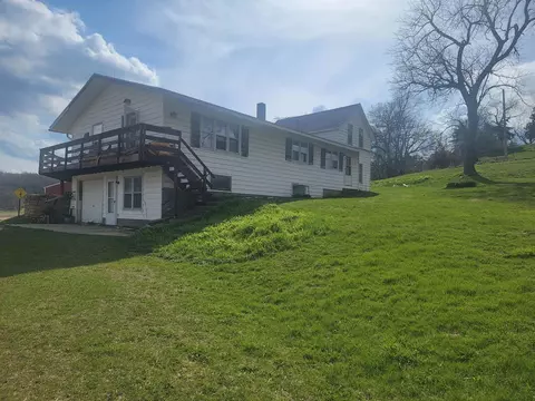 10477 Midland Rd, Mazomanie, WI 53560