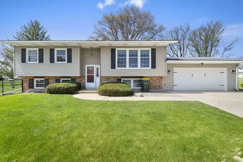 404 Ridge Rd, Montfort, WI 53569
