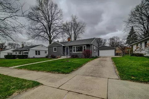 50 Cumberland Ln, Madison, WI 53714
