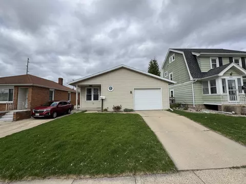 3558 Sargent St, Madison, WI 53714