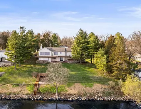 s7214 Camp Lake Wisconsin Road, Merrimac, WI 53561