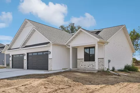 317 Willow St, Pardeeville, WI 53954