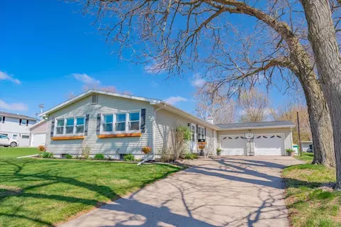 316 South Ave, Edgerton, WI 53534