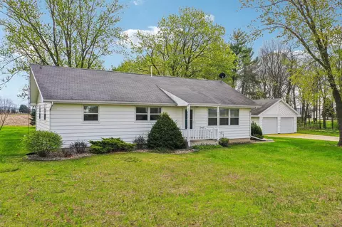 s10280 Old Bluff Trail, Sauk City, WI 53583