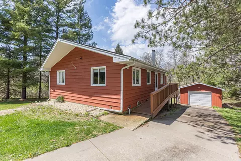 8 A116 Independence Dr, Apple River, IL 61001