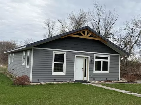 16735 Freeman Rd, Gays Mills, WI 54631