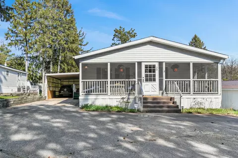 w9194 Ripley Road #29, Cambridge, WI 53523