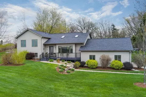 3740 Timber Ln, Cross Plains, WI 53528