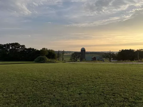 N6828 Karls Lane, Monticello, WI 53570