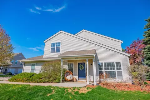 2921 Holborn Cir, Madison, WI 53718
