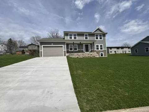 306 Filardo Ct, Mineral Point, WI 53565