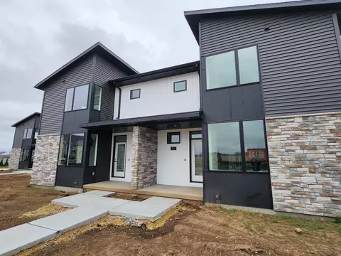 5342 Nobel Dr #4, Fitchburg, WI 53711